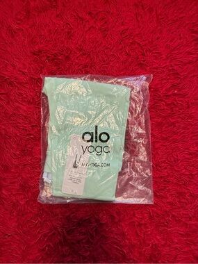 ALO Yoga Mint Green Leggings - Light Mint